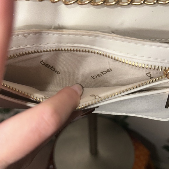 BEBE White Gold Crossbody Chain Strap Purse - Picture 5 of 9